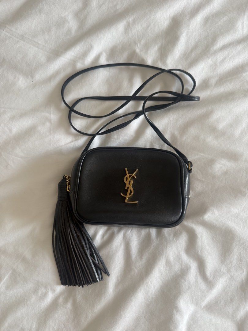 Saint Laurent Paris Monogram Blogger Shoulder Bag (Category: Luxury Bags & Wallets) located in Cavite. Submitted by _solidolo (Listing ID 1429791314, Image 1). Description: Check pics.