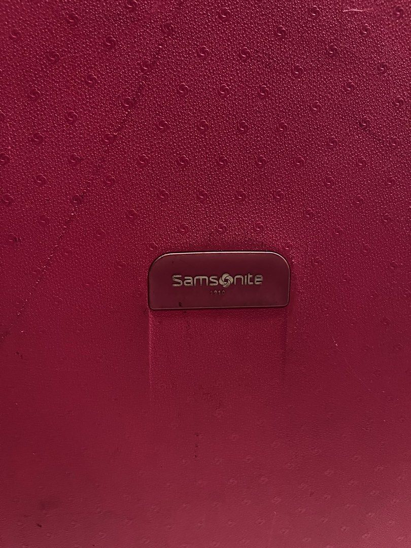 Samsonite Hardside Luggage (Category: Luggage) located in Quezon City. Submitted by eyahk2017 (Listing ID 1429700375, Image 3). Description: Selling as-is, where-is. No issues with the luggage interior — still clean and fully usable. Issues to note: • Wheels need replacement • One lock is no longer functional Recently used just 1 day ago after posting, still serves its purpose well. Great option if you’re looking for a budget luggage and don’t mi