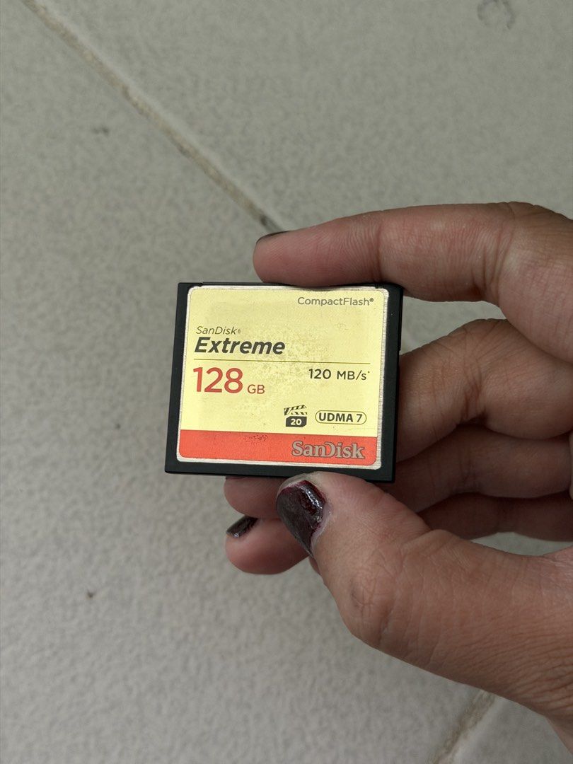 SanDisk Extreme 128 gb CF card (Category: Memory & SD Cards) located in Tabaco. Submitted by 999lieu (Listing ID 1429701421, Image 1). Description: Good condition, no issues 120 MB/s speed (good for magic lantern firmware/high format recording) Rfs: nabenta na ung camera na pinag gagamitan.