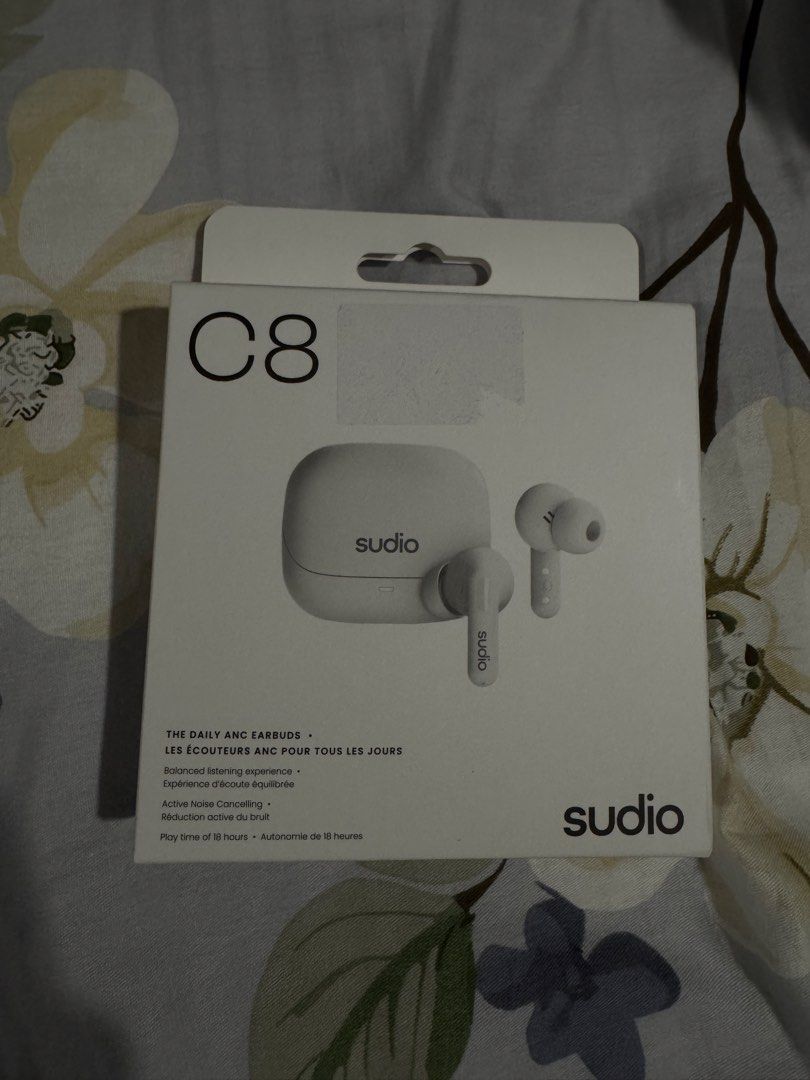 Sudio C8 wireless earbuds