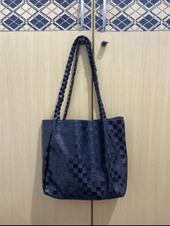 (Kategori: ) berada di . Dikirim oleh wearsbydevay (ID iklan 1429774929, Gambar 1). Deskripsi: .