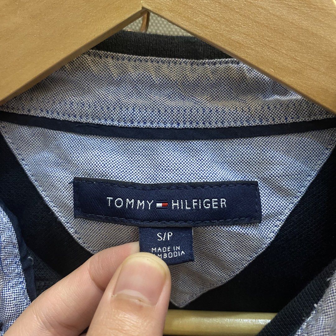 Tommy Hilfiger (Category: Tshirts & Polo Shirts ) located in Marikina City. Submitted by wiseoptions (Listing ID 1429831768, Image 3). Description: Loc: Marikina city -Can ship via j&t and lalamove -Can do vidcall upon pick up ng lalamove para safe.