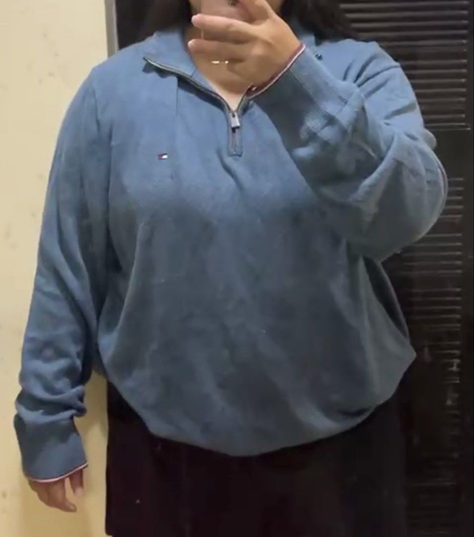 Tommy Hilfiger Quarter Zip Sweater (Category: Coats, Jackets and Outerwear) located in Cavite. Submitted by maveyblue (Listing ID 1429729512, Image 2). Description: Fits oversized, very comfy!! No major issues .