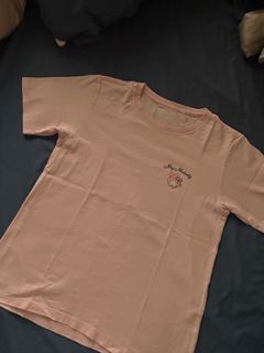 (Category: ) located in . Submitted by decluttering.clothing (Listing ID 1429727372, Image 1). Description: .