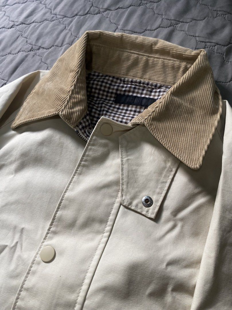 Uniqlo utility short blouson jacket v1 SMALL (Category: Coats, Jackets and Outerwear) located in Koronadal. Submitted by mykill10 (Listing ID 1429745400, Image 1). Description: Uniqlo utility short blouson jacket v1 Color: natural Size: small Excellent condtion Color rate :10/10 Price : 3,000 Location : koronadal city .