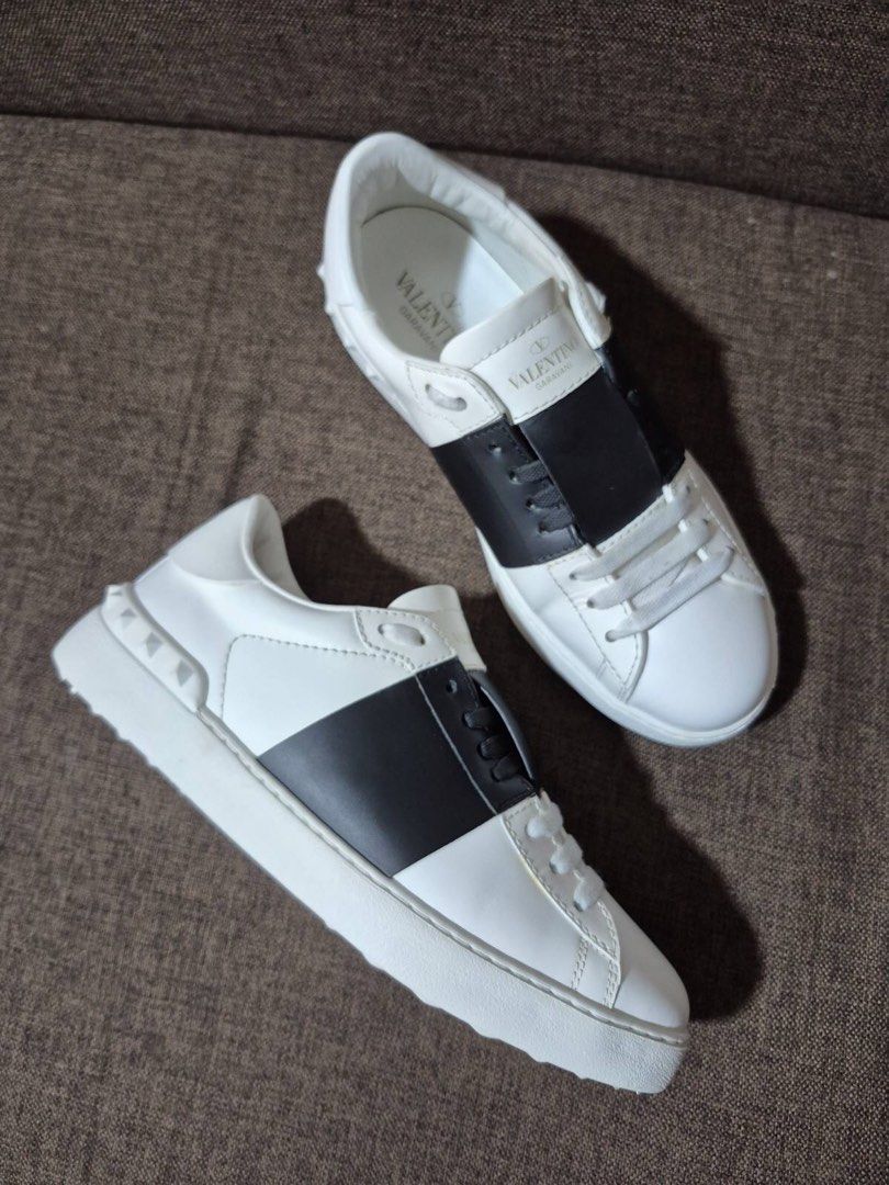 valentino garavani sneakers (Category: Sneakers) located in Balanga. Submitted by chaneldiorlegit (Listing ID 1429693953, Image 3). Description: .