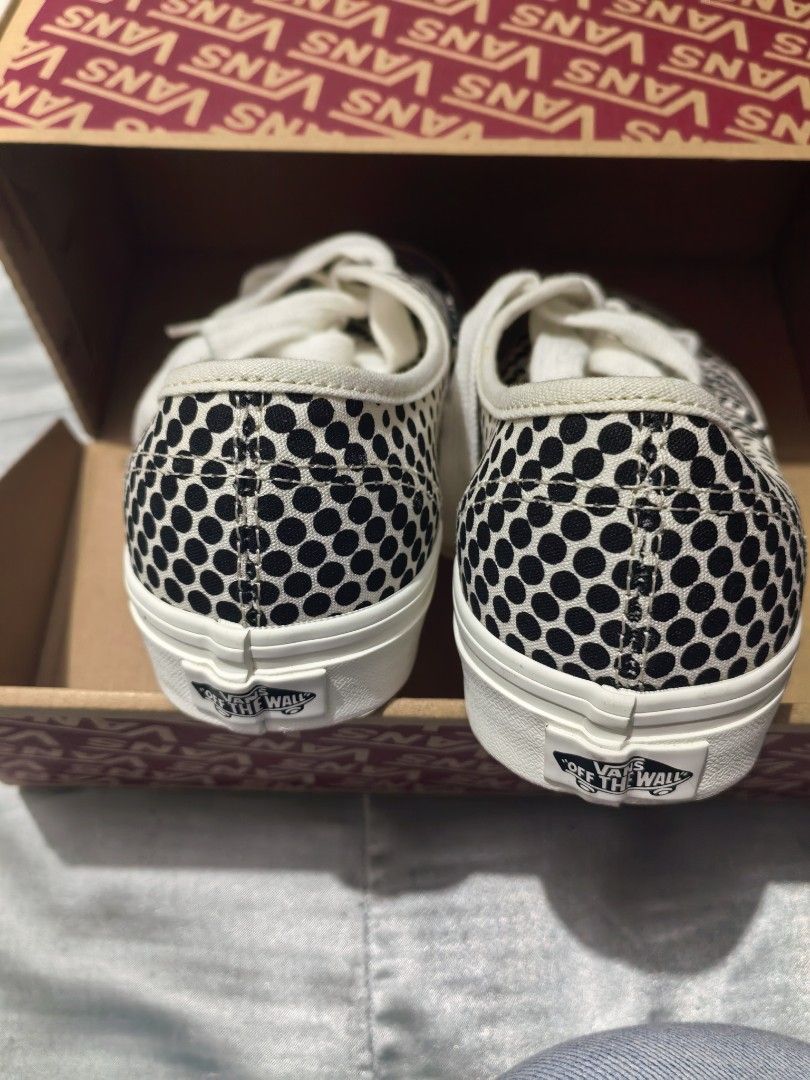 Vans Authentic Polka Dot Sneakers (Category: Sneakers) located in Valenzuela. Submitted by jayejo (Listing ID 1429836813, Image 2). Description: OK Authentic Vans sneakers featuring a black polka dot pattern on a white base. The shoes come with white laces and a white sole. The box is included. The size is indicated on the box. The shoes appear unworn..