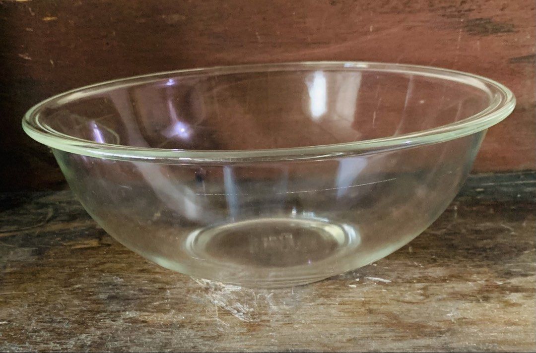 Vintage PYREX Corning 326 (Category: Cookware & Accessories) located in Quezon City. Submitted by happytoolbox (Listing ID 1429735981, Image 1). Description: Included: (1) Pyrex 326 4-Quart Glass Mixing Bowl - Made in USA Material Quality: Durable and non-porous tempered glass, which will not retain flavors and odors. Versatile Use: Safe for use in the refrigerator, freezer, and microwave for versatile food storage. Compatibility: The bowl is com