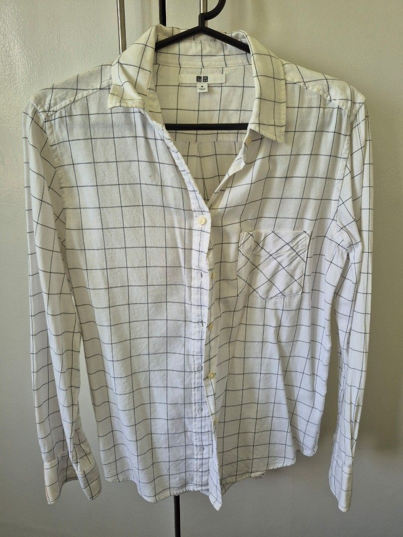 White Checkered Long Sleeve Shirt (Category: Longsleeves) located in Valenzuela. Submitted by pappx (Listing ID 1429764438, Image 1). Description: White long sleeve shirt with a checkered pattern. Features a collared neckline and buttoned cuffs. It has a classic, versatile design suitable for various occasions..