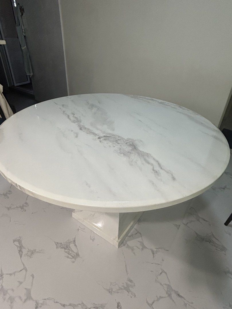 White Marble Round Dining Table