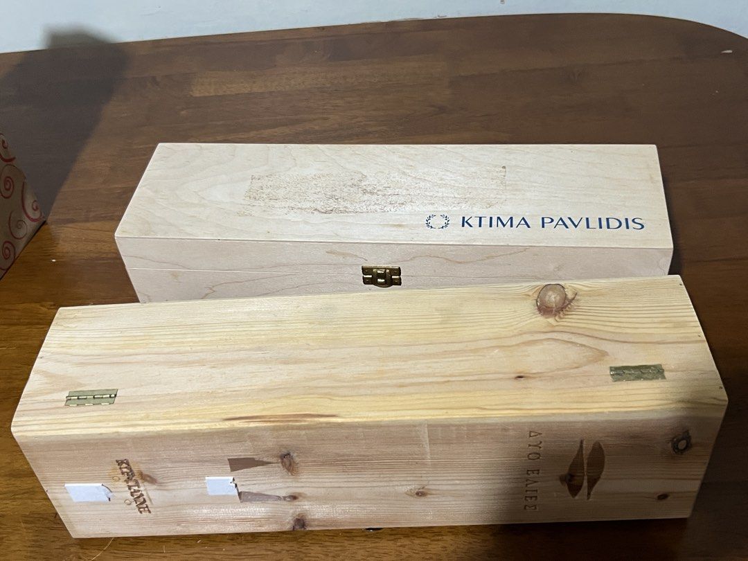 wooden wine box (Category: Other Kitchenware & Tableware) located in Las Pinas. Submitted by peterjackstone (Listing ID 1429778807, Image 3). Description: .