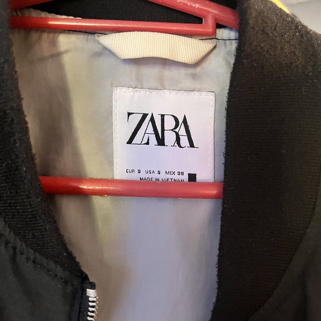 Zara Bomber Jacket - Black - Size S (Category: Hoodies) located in Pasig City. Submitted by save_one (Listing ID 1429692732, Image 2). Description: .