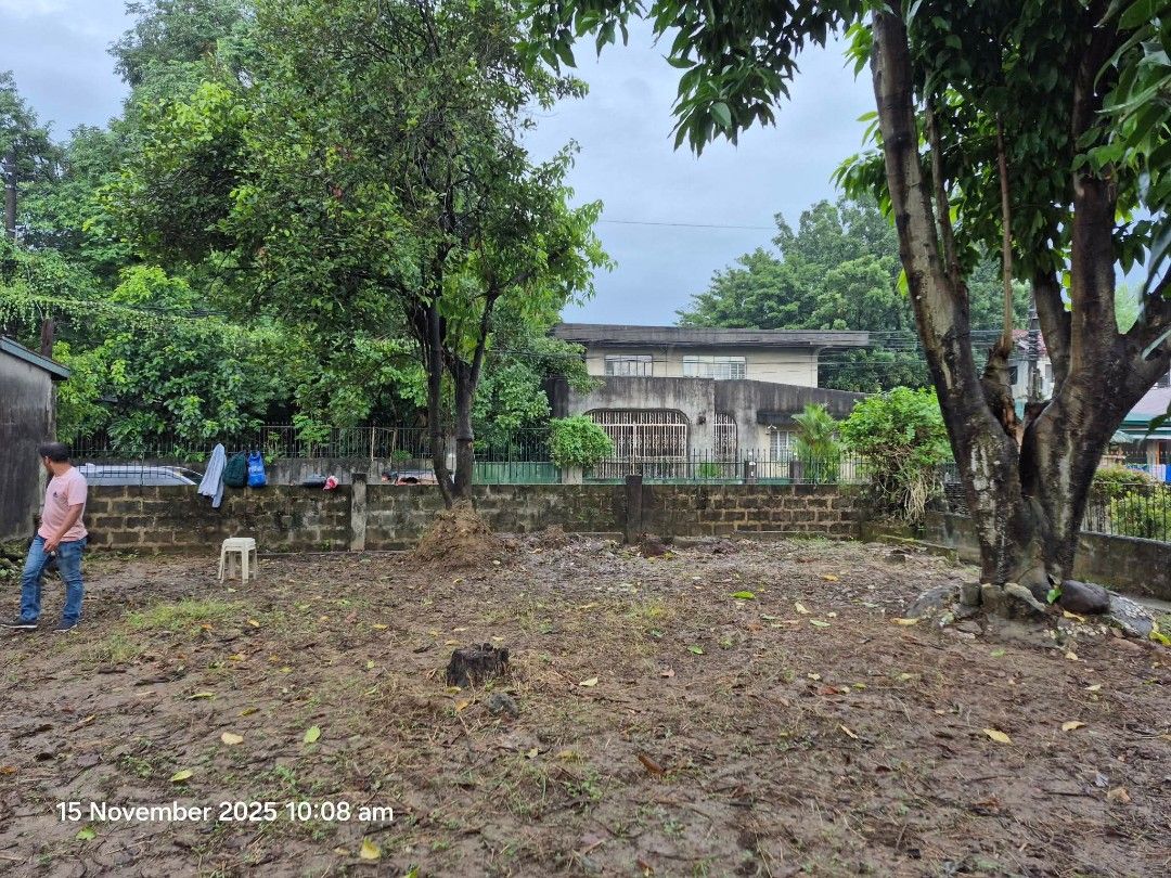 300 Square Meter Lot in Marikina (Category: Lot) located in Pasig City. Submitted by simdeclutters (Listing ID 1433306915, Image 2). Description: 15,000 per square meter Text 0917 995 6835 for details.