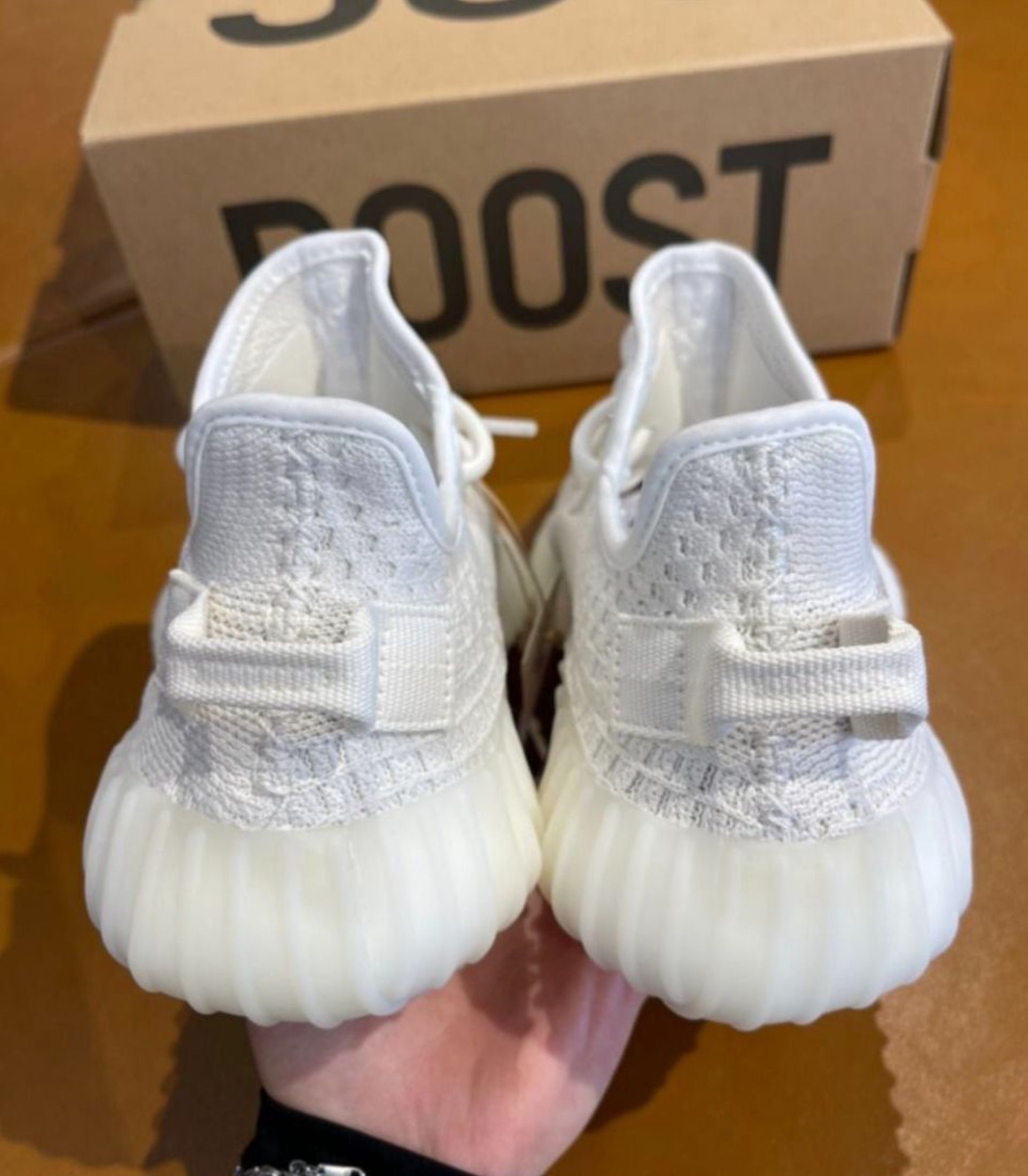 adidas originals Yeezy Boost 350 V2 Ice Cream Bone Fabric Shoes White (Category: Sneakers) located in Singapore. Submitted by coolforestyy (Listing ID 1433393853, Image 7). Description: ╔══════════════╗ Adidas Shop ╚══════════════╝ adidas originals Yeezy Boost 350 V2 Ice Cream Bone Fabric Shoes White • Brand New • Free Shipping • Cash on Delivery • 3-day Photo Confirm Chat for questions 💬.