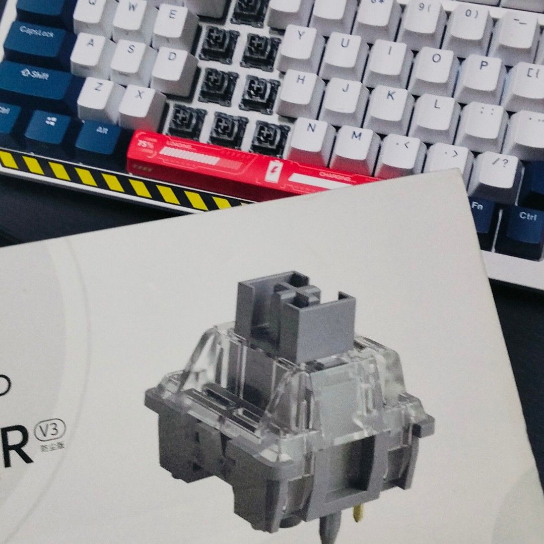 Akko Silver Pro V3 Mechanical Keyboard Switches (Category: Computer Keyboard) located in Manila. Submitted by xrnxthx (Listing ID 1433292098, Image 1). Description: The Akko Silver Pro V3 is a high-speed linear switch built for precision and speed. If you’re looking for a competitive edge in gaming or a light, effortless typing experience, this is the switch for you. ⭐ For only 80php for a pack of 5 switches! 🤍 Think of these like the "sport mod