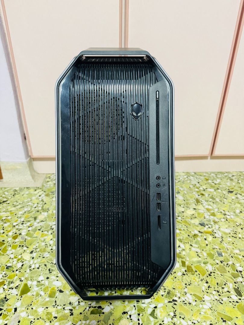 Alienware Area 51 Gaming Desktop436879454718535683