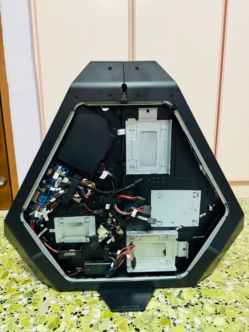 Alienware Area 51 Gaming Desktop436879454718535686