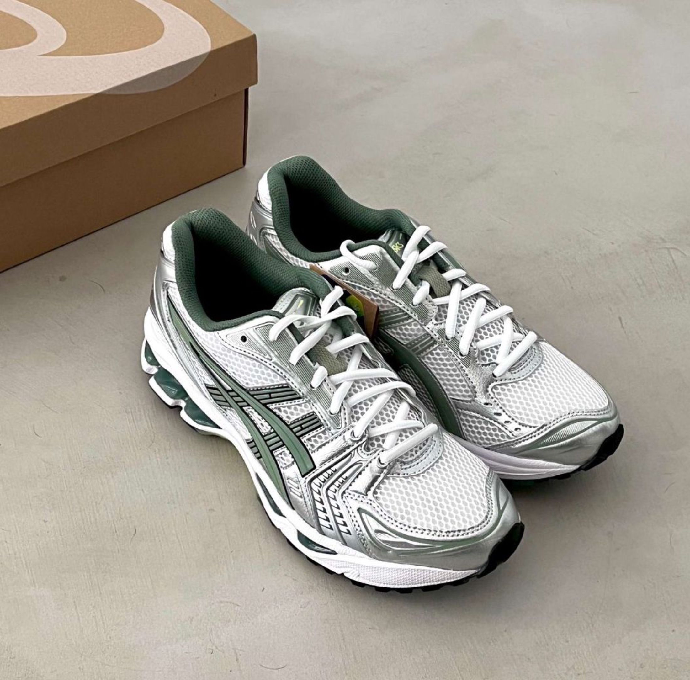 Asics Gel-Kayano 14 's Silver Green (Category: Sneakers) located in Singapore. Submitted by shnexz1521 (Listing ID 1433208360, Image 1). Description: JUST DROPPED 💧 Asics Asics Gel-Kayano 14 's Silver Green • New • Free ship • Pay on delivery • 3-day confirm Order via Chat 💬.