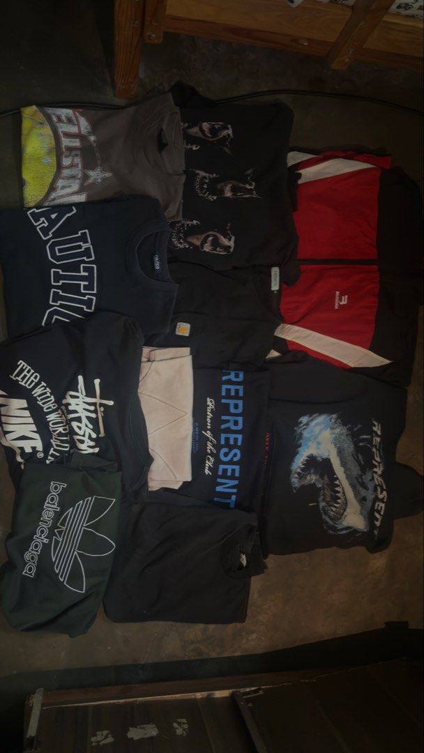 Aspack Mixed branded T-shirts and Jackets (Category: Tshirts & Polo Shirts ) located in Cabuyao City. Submitted by hachikuro (Listing ID 1433304145, Image 1). Description: Need Funds lang po for take all lang po sobrang solid lahat streetwear and lux pm nalang po 11pieces 500 each nalang po pag take all.