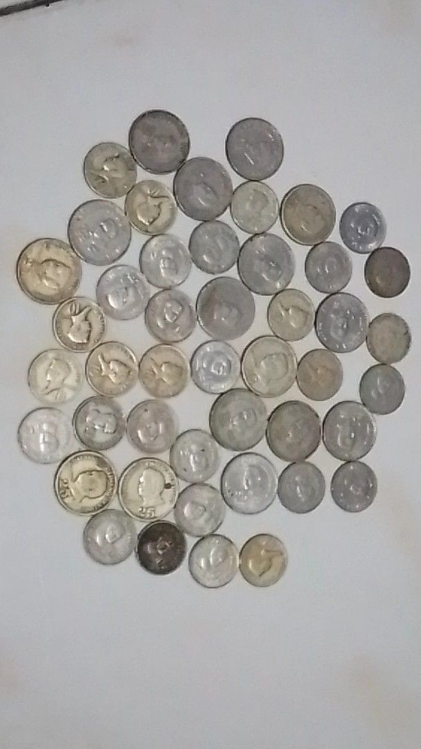 Assorted Philippine Coins (Category: Currency) located in Valenzuela. Submitted by eugenioarellano (Listing ID 1433378132, Image 1). Description: - Assorted Philippine coins - Includes various denominations - Features different years - Great for coin collectors or those interested in Philippine currency..
