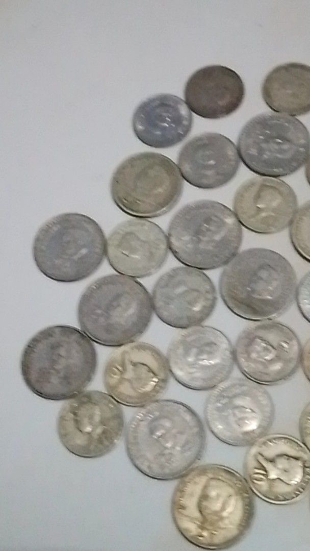 Assorted Philippine Coins (Category: Currency) located in Valenzuela. Submitted by eugenioarellano (Listing ID 1433378132, Image 2). Description: - Assorted Philippine coins - Includes various denominations - Features different years - Great for coin collectors or those interested in Philippine currency..