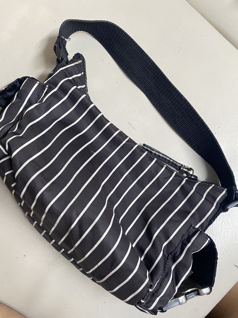 Authentic Nylon Ralph Lauren Bag (Category: Luxury Bags & Wallets) located in Manila. Submitted by andy.cc (Listing ID 1433356440, Image 3). Description: Authentic Nylon Ralph Lauren Bag 1,200 - authentic - lightly used - bought for 3,700.
