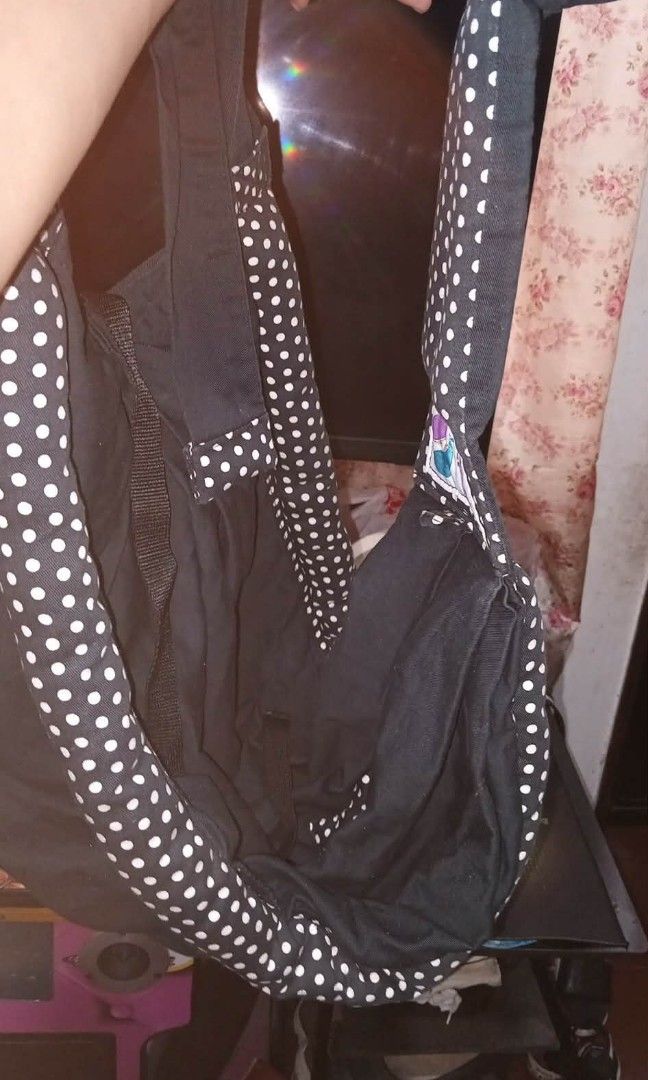 Baba sling baby (Category: Carriers & Slings) located in Valenzuela. Submitted by glyza09 (Listing ID 1433217108, Image 1). Description: from japan.