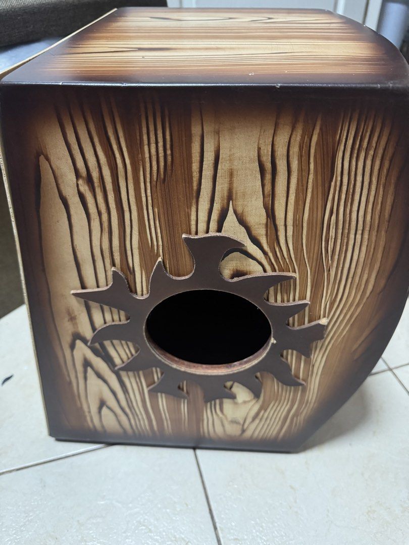 BEATBOX (Category: Soundbars, Speakers & Amplifiers) located in Muntinlupa City. Submitted by criseelee (Listing ID 1433377954, Image 3). Description: .