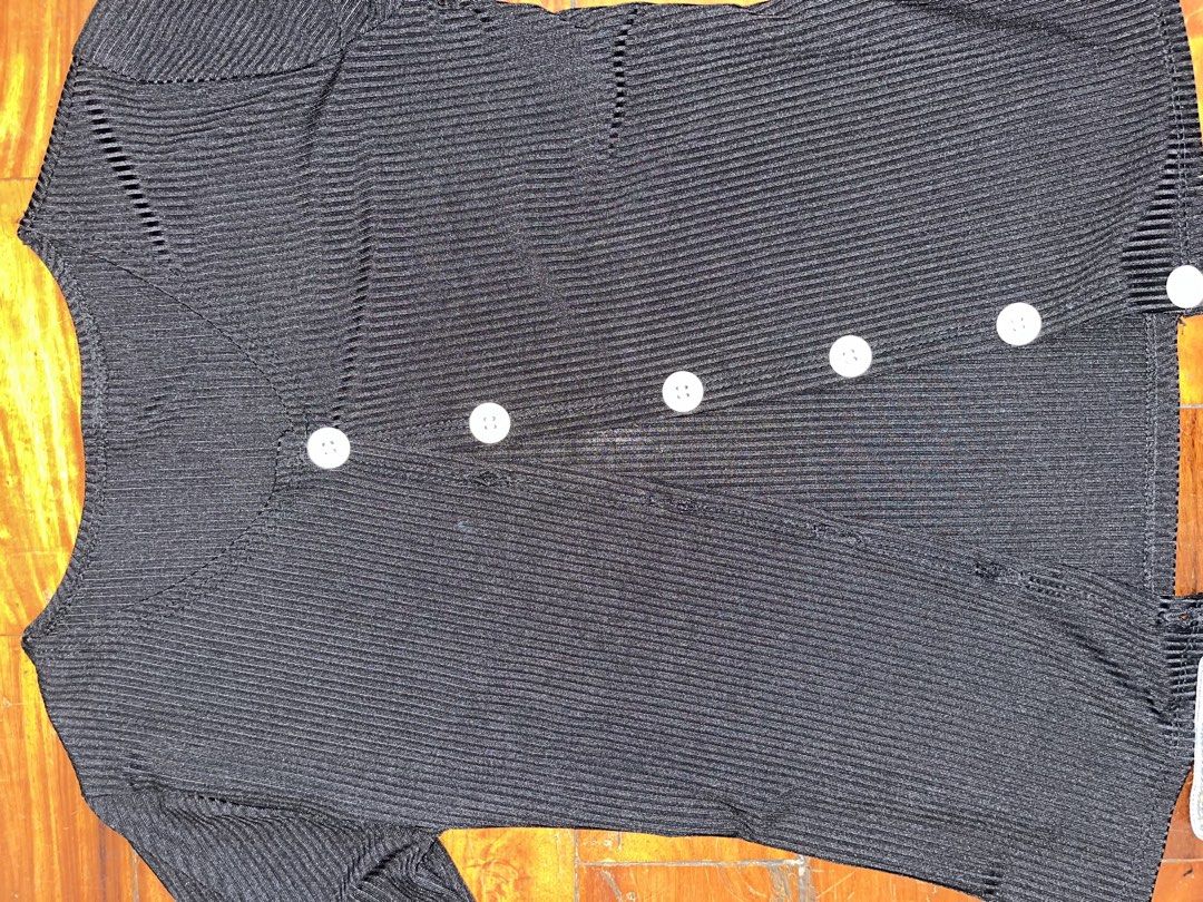 Black Top with Buttons (Category: Shirts) located in Manila. Submitted by declitterclutter (Listing ID 1433261244, Image 3). Description: - Black ribbed top with white buttons - Short sleeves - Classic denim mini skirt - Dress it up or down - Great for casual outings.