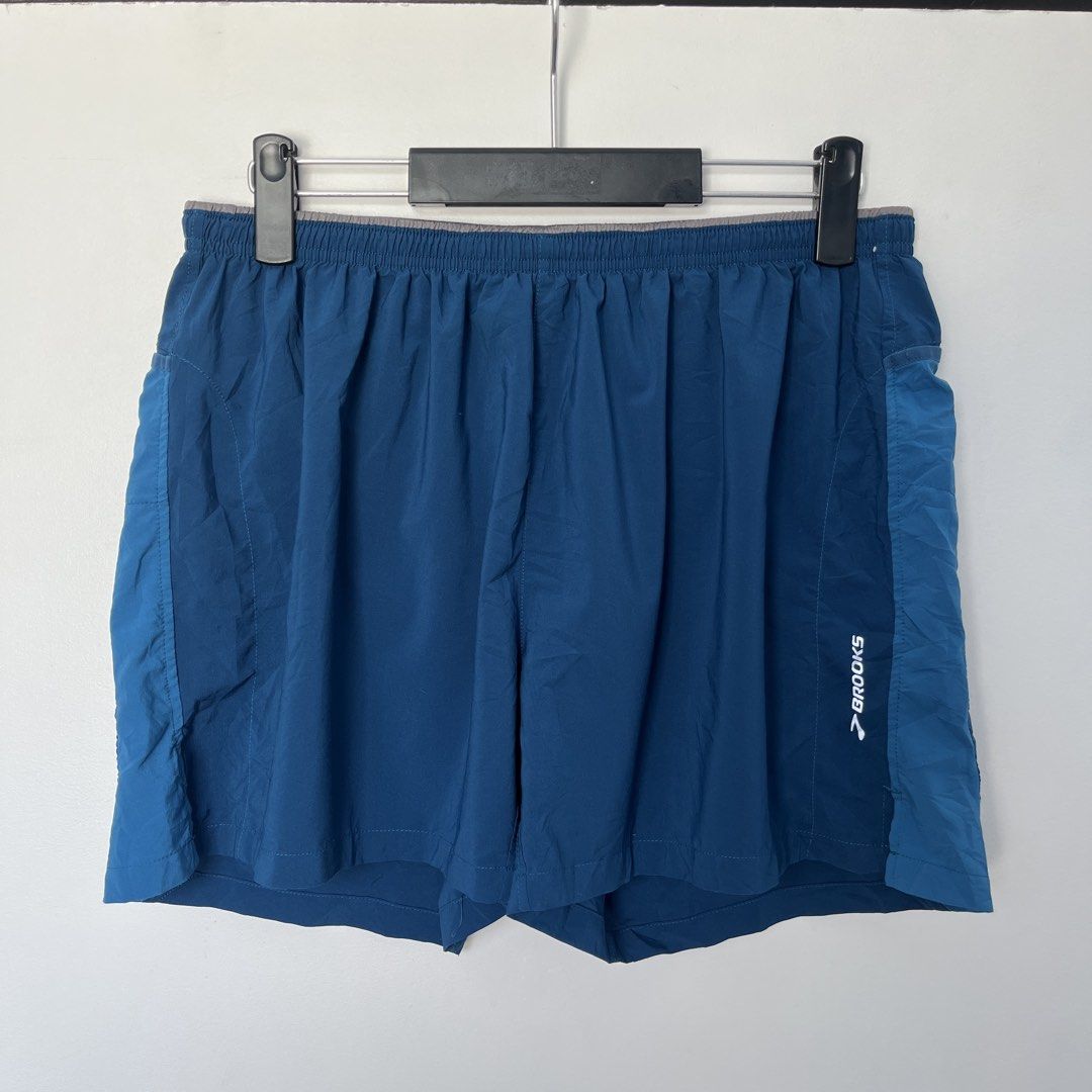 Brooks Running Shorts - Size L (Category: Activewear) located in Iligan City. Submitted by nick.segualan (Listing ID 1433364351, Image 1). Description: - Brooks running shorts - Color: Blue - Size: L (waist 30-36) - Features: - Small zip pocket at the back - Side pockets - Elastic waistband with drawstring - Made in Malaysia.