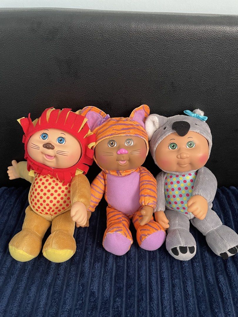 Cabbage Patch Kids Animal Plush Dolls (Category: Plushies & Soft Toys) located in Angeles City. Submitted by ralctrvr (Listing ID 1433278824, Image 3). Description: BRAND NEW! BOX WAS JUST DAMAGED SO I HAD TO TAKE THEM OUT pero fresh and dolls and mabango 💗 never been played just displayed in a dust free cabinet ₱3,000 as set May bawas pa for sure buyer.
