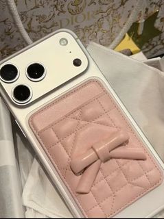 (Category: ) located in . Submitted by japanandsingaporeluxepreloved (Listing ID 1433336708, Image 1). Description: .