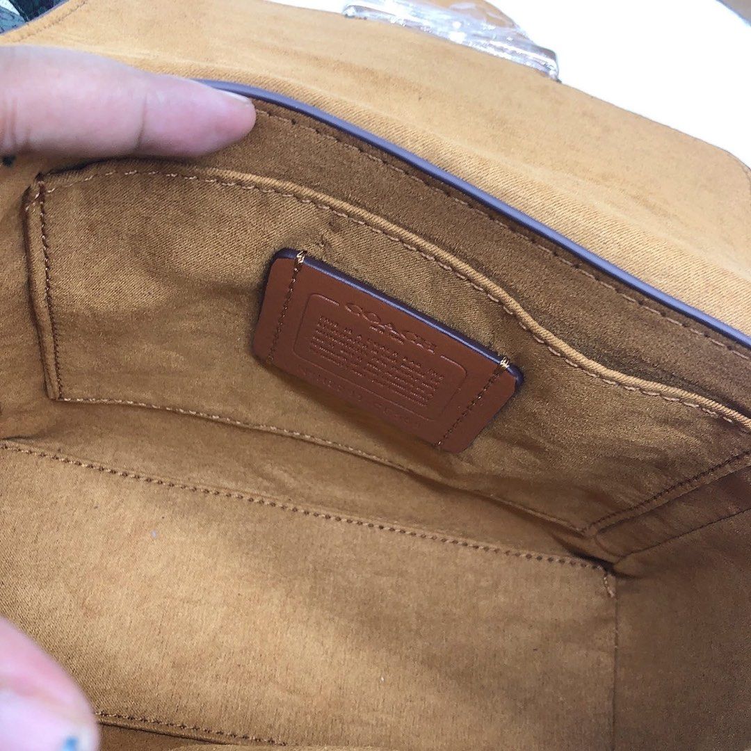 COACH MORGAN TOP HANDLE BAG (Category: Luxury Bags & Wallets) located in Bacoor. Submitted by faith.hope.love28 (Listing ID 1433231956, Image 3). Description: .