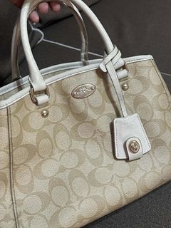 (Category: ) located in . Submitted by aylabtoshop (Listing ID 1433224920, Image 1). Description: .