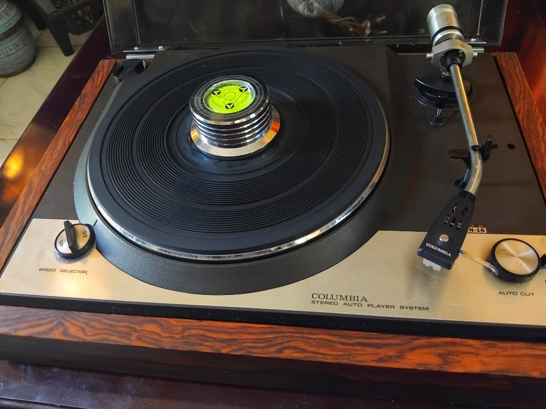 Columbia Stereo Auto Player System Turntable (Category: Other Audio Equipment) located in Manila. Submitted by clay_toy_kolektor (Listing ID 1433321222, Image 1). Description: Columbia QX-510 Japan - Direct Drive - DC motor, Servo-controlled - 33.33 and 45 RPM - Platter: 330mm, 1.75kg - Tonearm: Universal - Auto Return - Auto Cut -110V (Free Voltage Converter Adaptor) - Free Phono Preamp - Item is in Calamba Laguna (Pickup or Shipping) - For Metr