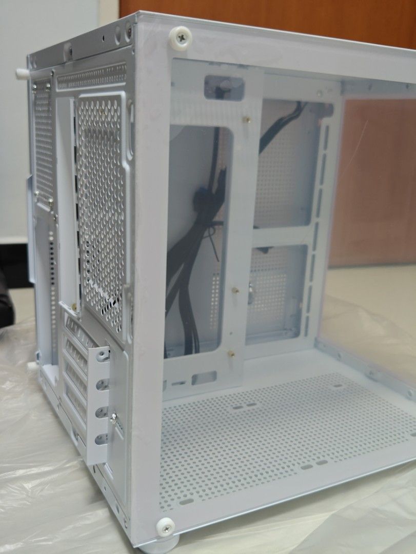 computer case436878634197995522