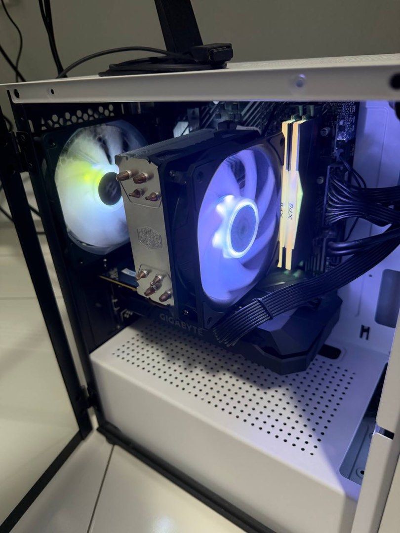 Custom White Gaming PC / Desktop436880299189882881