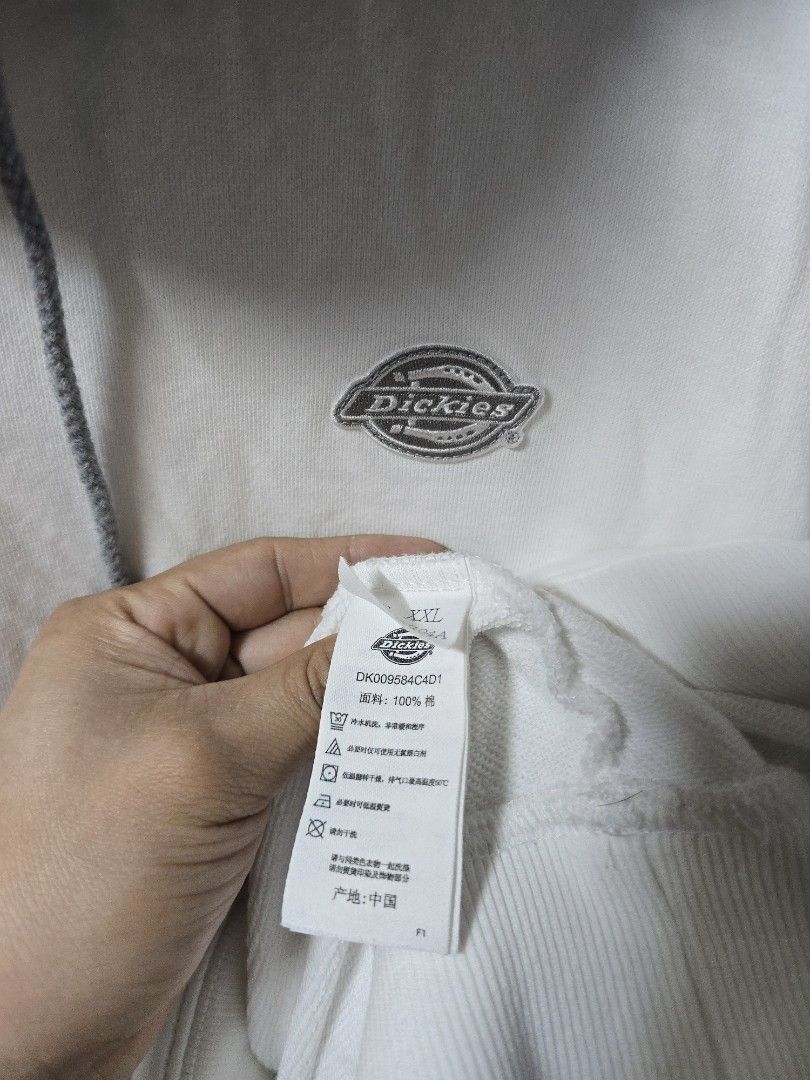 由 jaaeyy (刊登 ID 1433289341，圖片 3) 提交，位於 台北市 (Taipei) 的 Dickies (類別：帽Ｔ、大學T)，說明：。