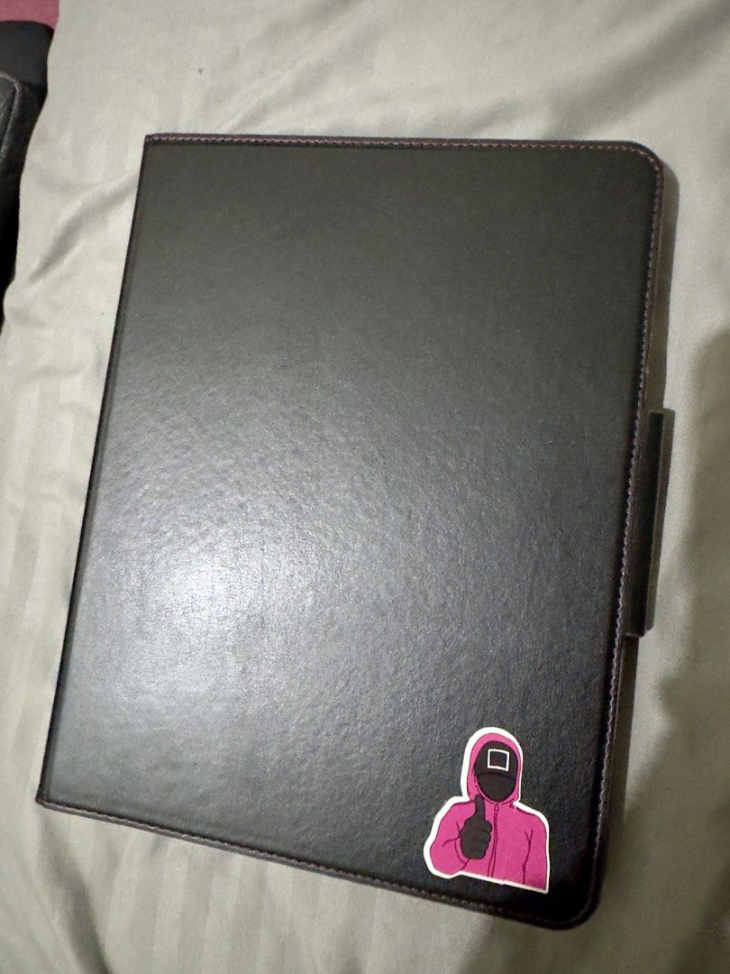 Elecom Leather Folio Case - Ipad Air 11" (Category: Cases & Sleeves) located in Makati City. Submitted by joelwilliamv (Listing ID 1433353600, Image 1). Description: Barely used..
