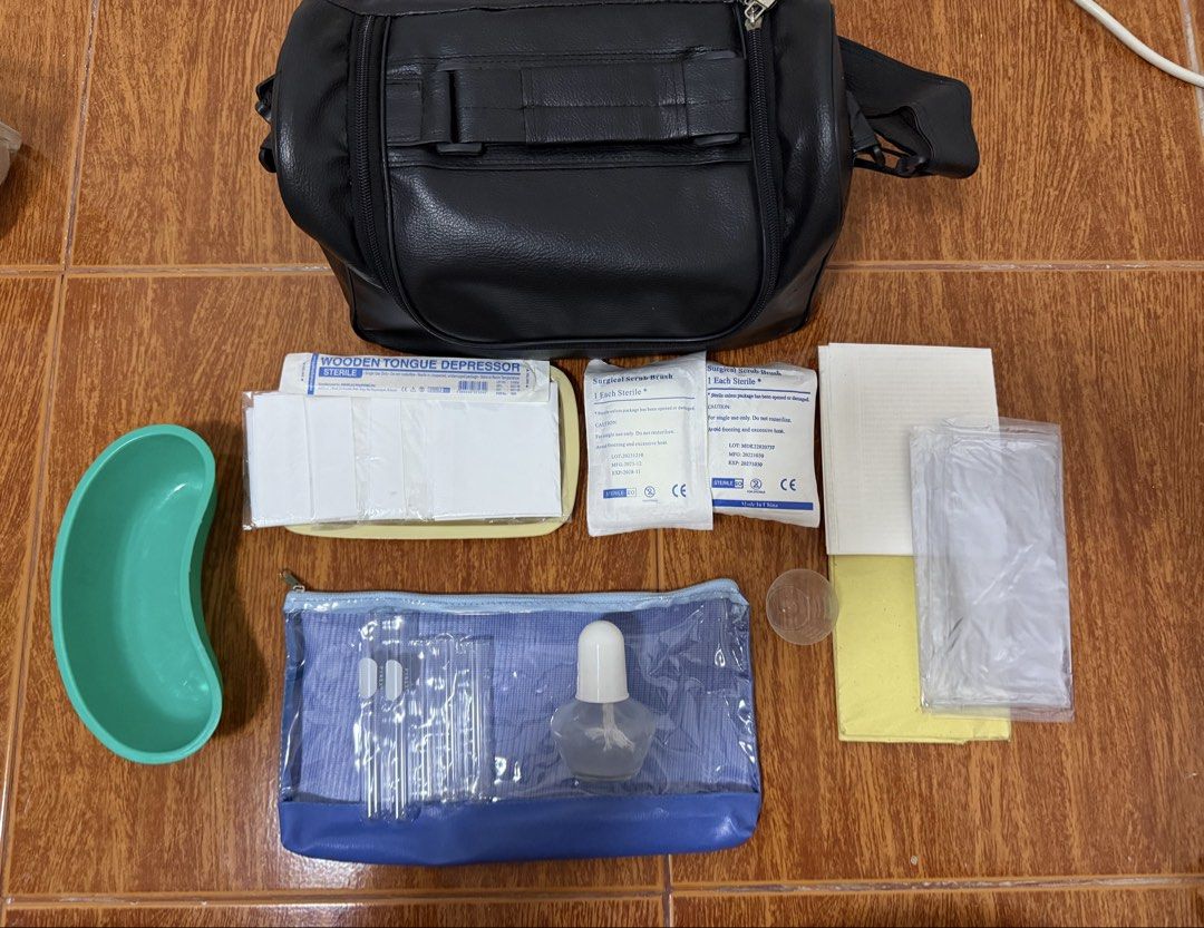 FREE MEDICAL SUPPLIES (Category: Medical Supplies & Tools) located in Imus. Submitted by neirasalonga_ (Listing ID 1433380343, Image 1). Description: .