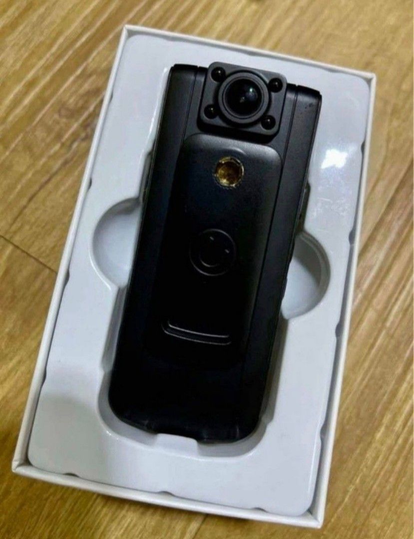 Full HD Body Camera 💯👌 (Category: Security Systems & CCTV Cameras) located in Manila. Submitted by phoebecali (Listing ID 1433333013, Image 1). Description: Item : Full HD Body Camera Condition :Brand New Description : - Law enforcement body camera - infrared night vision - wireless connection - 180 lens rotation - super long endurance Taguig area 0917-240-46-48 MOP : GCASH / BDO/ METROBANK / BPI.