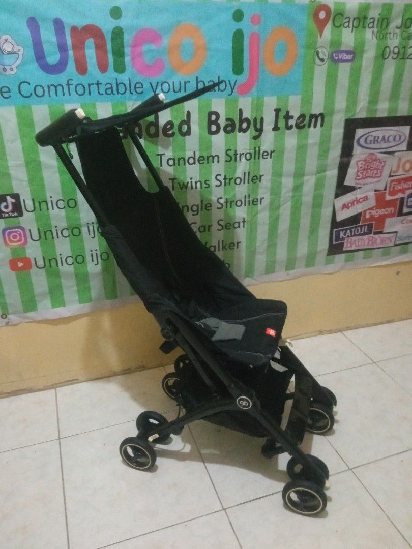 GB Pockit Stroller - Black (Category: Strollers) located in Caloocan City. Submitted by Unicoijo02 (Listing ID 1433372312, Image 2). Description: Compact and lightweight GB Pockit stroller in black. Features a sun canopy and a foldable design for easy storage and transport. Includes a safety harness. Suitable for travel and everyday use. The stroller has four wheels for stability and maneuverability..