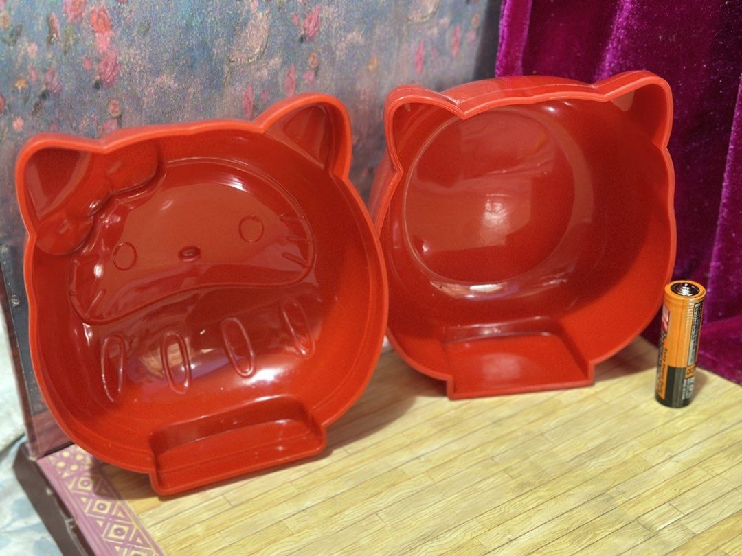 Hello Kitty Daruma Storage Box (Category: Storage Boxes & Baskets) located in General Santos City (Dadiangas). Submitted by toysville888 (Listing ID 1433323244, Image 2). Description: Authentic Sanrio Kitty Daruma storage keeper box.. made of plastic material. no flaws no cracks.