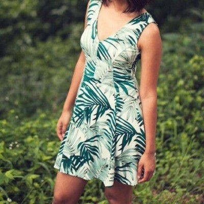 H&M Palm Print V-Neck Leaf Print Dress, Women's Fashion, Dresses & Sets, Dresses on Carousell H&M Palm Print V-Neck Leaf Print Dress, Women's Fashion, Dresses & Sets, Dresses on Carousell