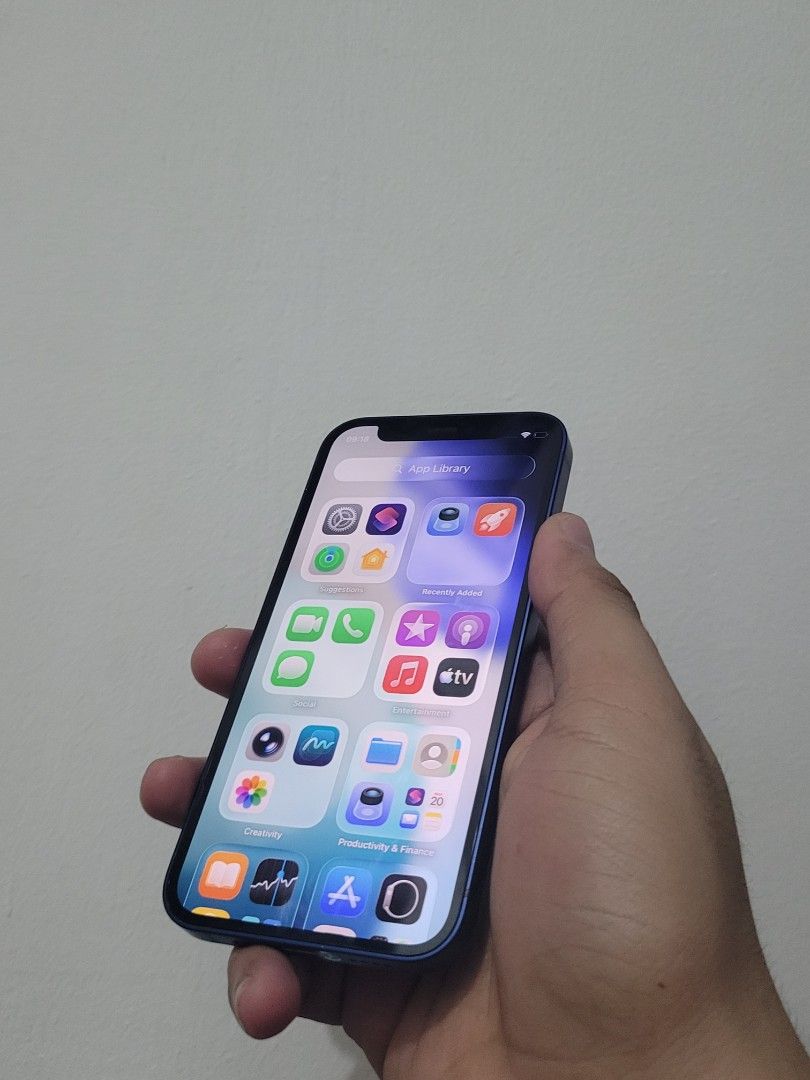 Iphone 12mini 256GB 96%BH (Category: iPhone 12 Series) located in Manila. Submitted by jzack_01 (Listing ID 1433377422, Image 2). Description: Iphone 12mini 256GB 96%BH my price: 14500 ●FACTORY UNLOCKED ●FACE ID WORKING ●STORAGE: 256GB ●TRUE TONE WORKING ●BATTERY HEALTH: 96% ●CAMERA WORKING KINDLY CHECK THE ACTUAL PIC‼️ 🔴INCLUSION UNIT ORIG CHARGER NO ISSUE READY TO USE 99% SMOTHNESS CHECK MUNA BAGO BAYAD 📌 MEET UP PLACE GREEN HILLS.