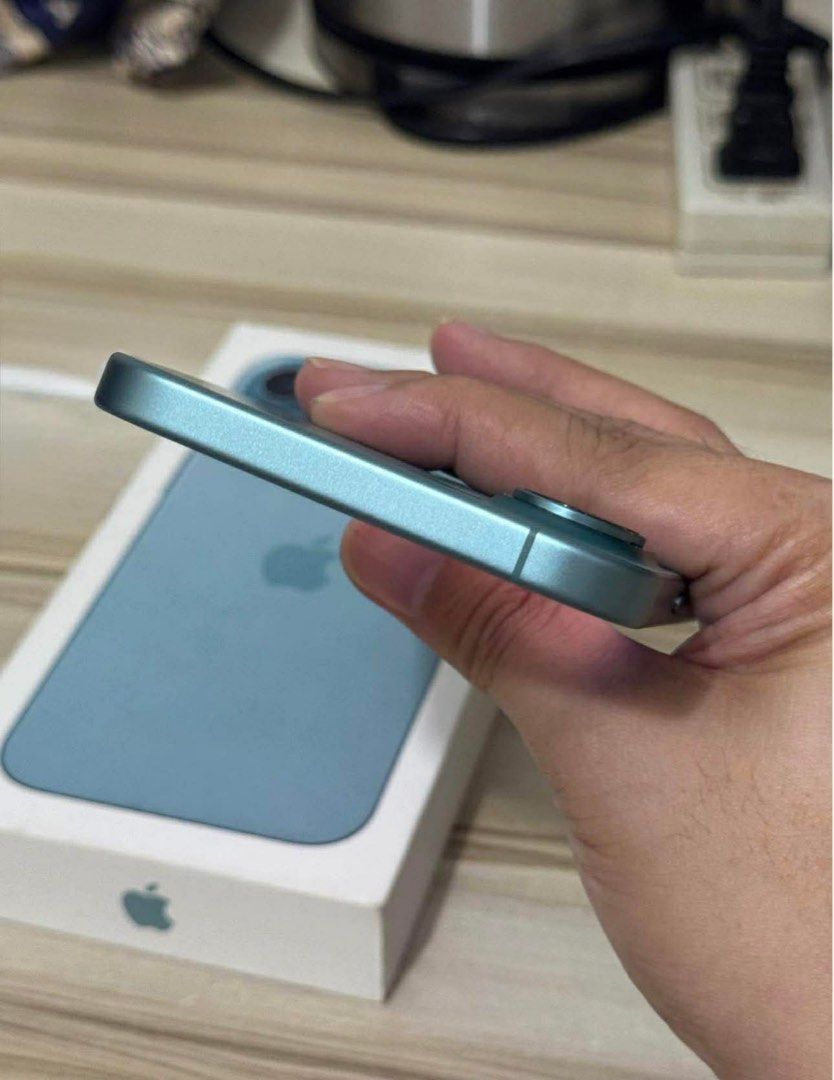 iphone 16 plus (Category: Others) located in Manila. Submitted by maemey_botique23 (Listing ID 1433341537, Image 1). Description: Iphone 16plus 128gb 96batth Ntc With original box.