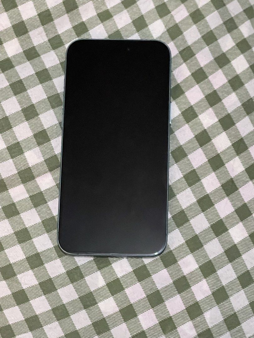 iPhone 16 Plus 256GB (Category: iPhone 16 Series) located in Santiago. Submitted by cvergs (Listing ID 1433232517, Image 2). Description: - iPhone 16 Plus - 256GB Storage - Stylish Teal Color - Battery Health: 91% Unit Only with Original Cord No Issue Unli Reset upon meet up Open for swap offer ka lang.