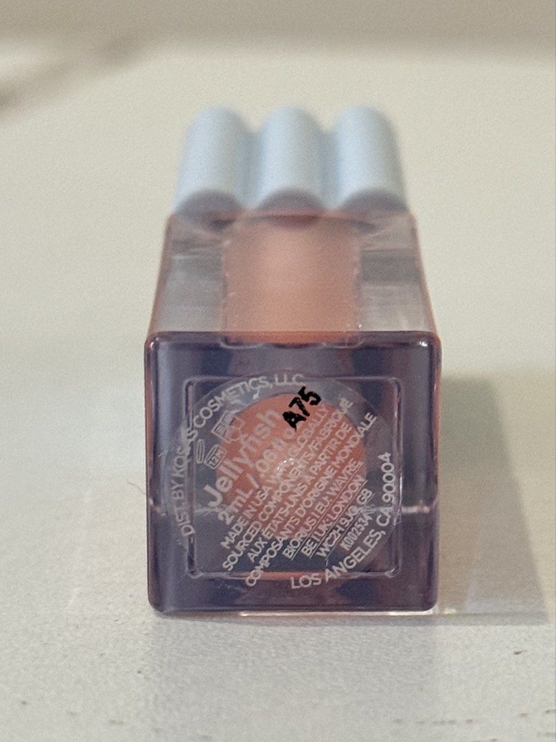 Kosas Lip oil Jellyfish 2ml (Category: Makeup) located in Quezon City. Submitted by quirksandcurls (Listing ID 1433393614, Image 3). Description: .