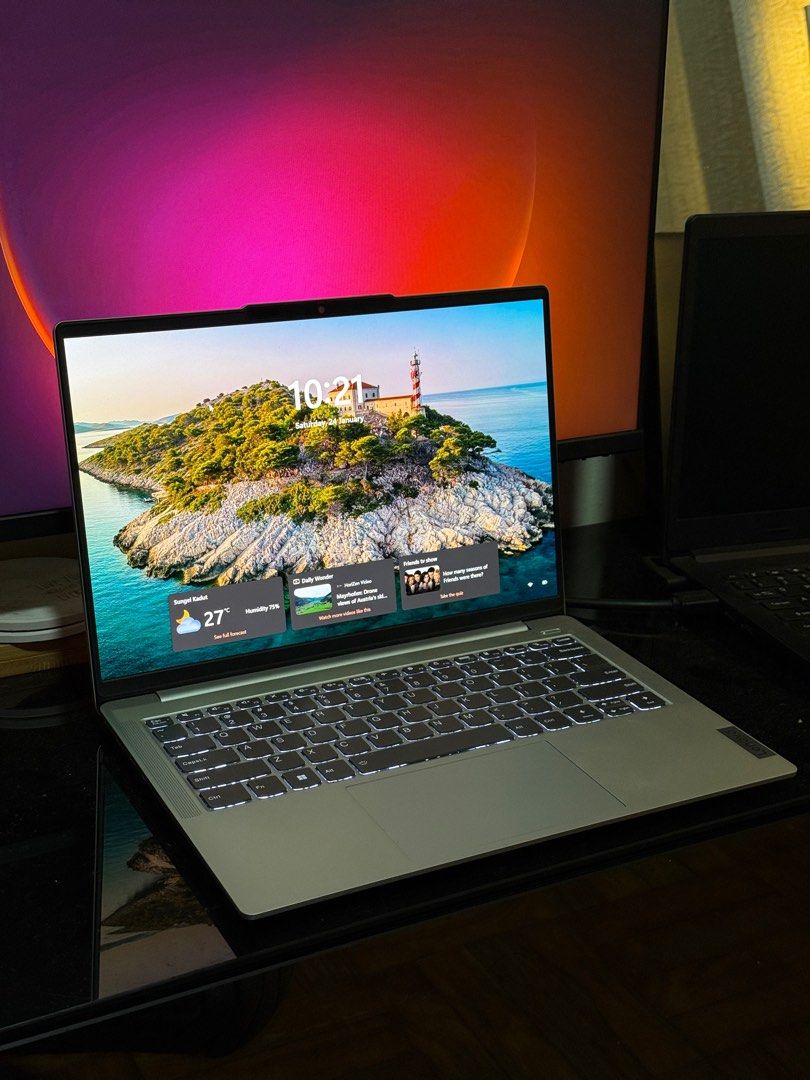 Lenovo IdeaPad Slim 5 14IRL8 Laptop