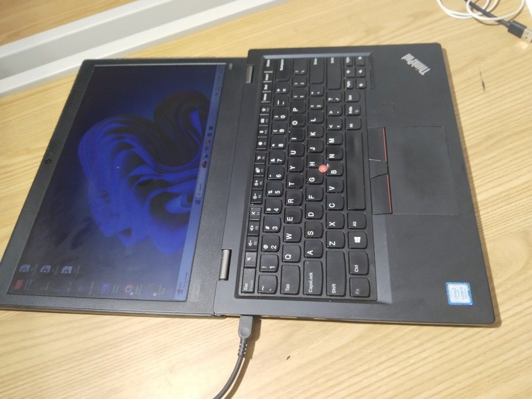 Lenovo ThinkPad Laptop - Intel i5, 8GB RAM ssd 512gb all everything is perfect working conditions